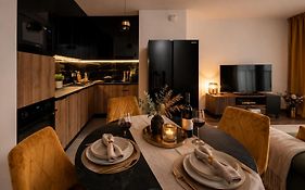 Manufaktura Residence - Apartamenty Prestiż z Garażem Podziemnym i Dwoma Łazienkami